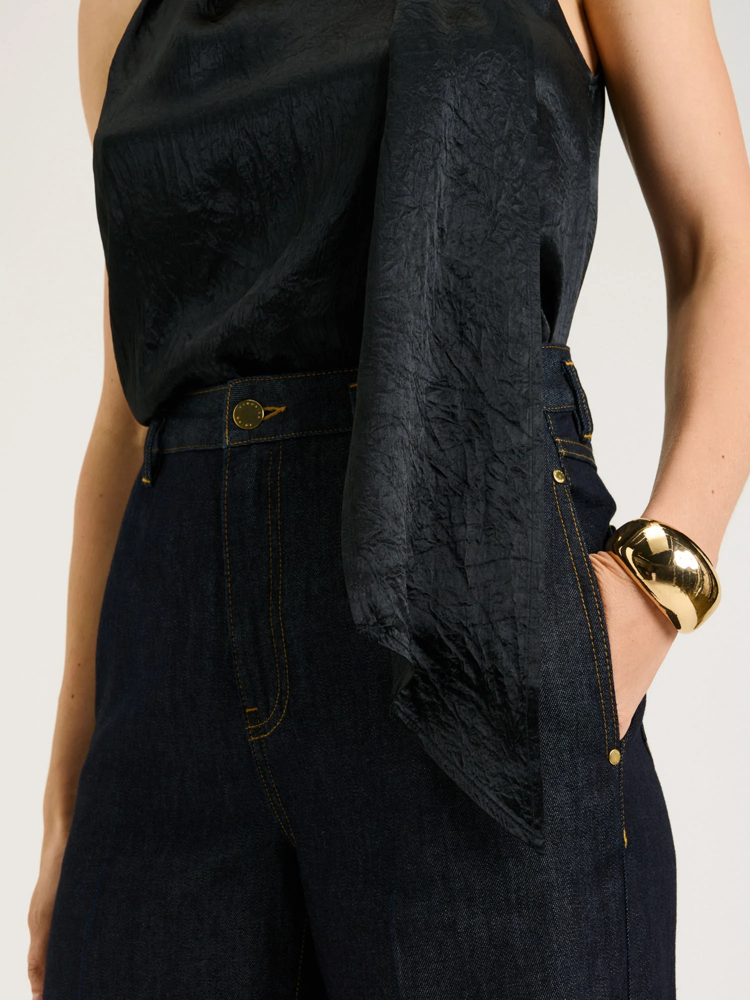 CRUSHED ACETATE TIE NECK TOP - Image 9