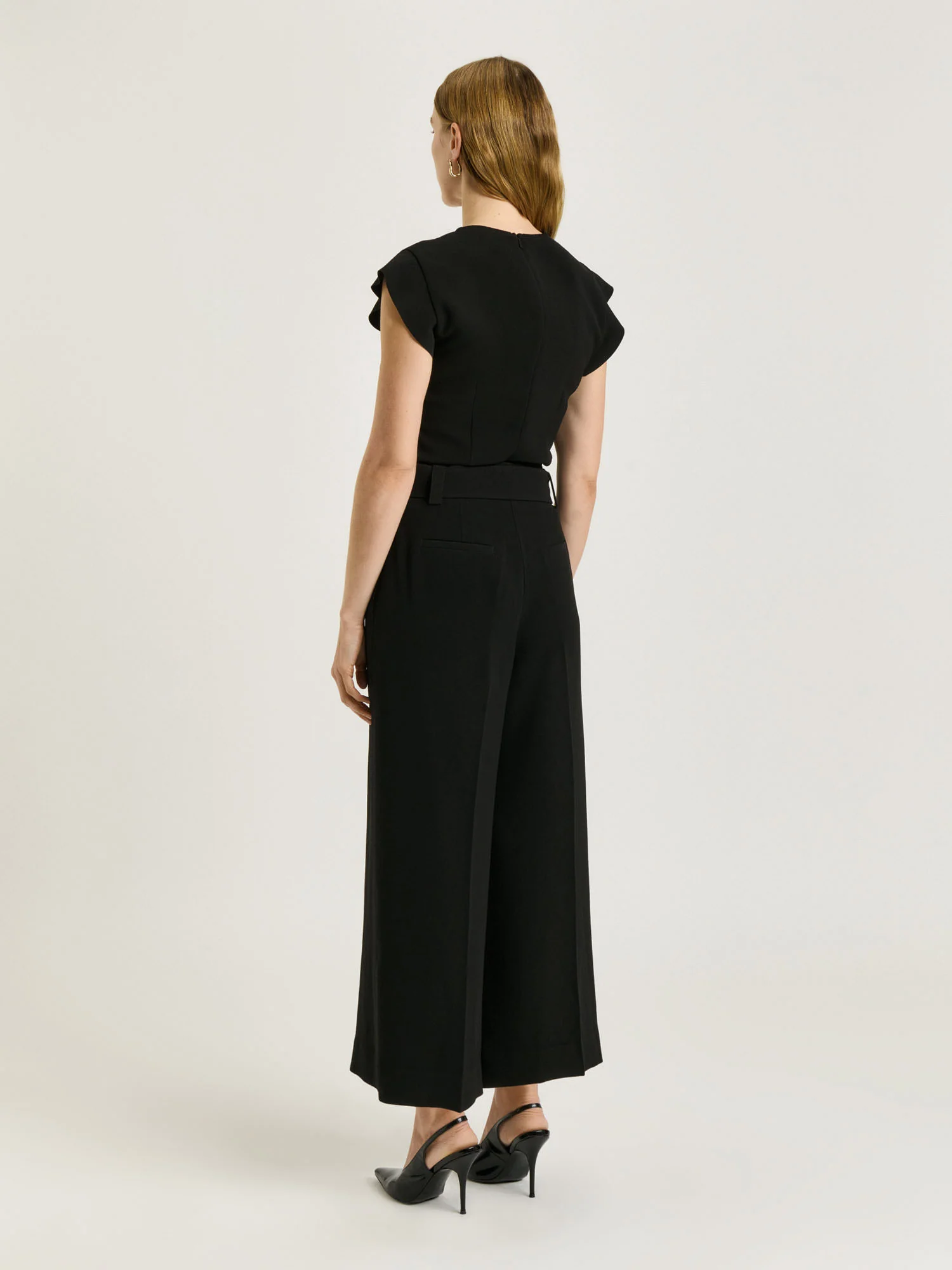 DOUBLE CREPE V NECK TOP - Image 3