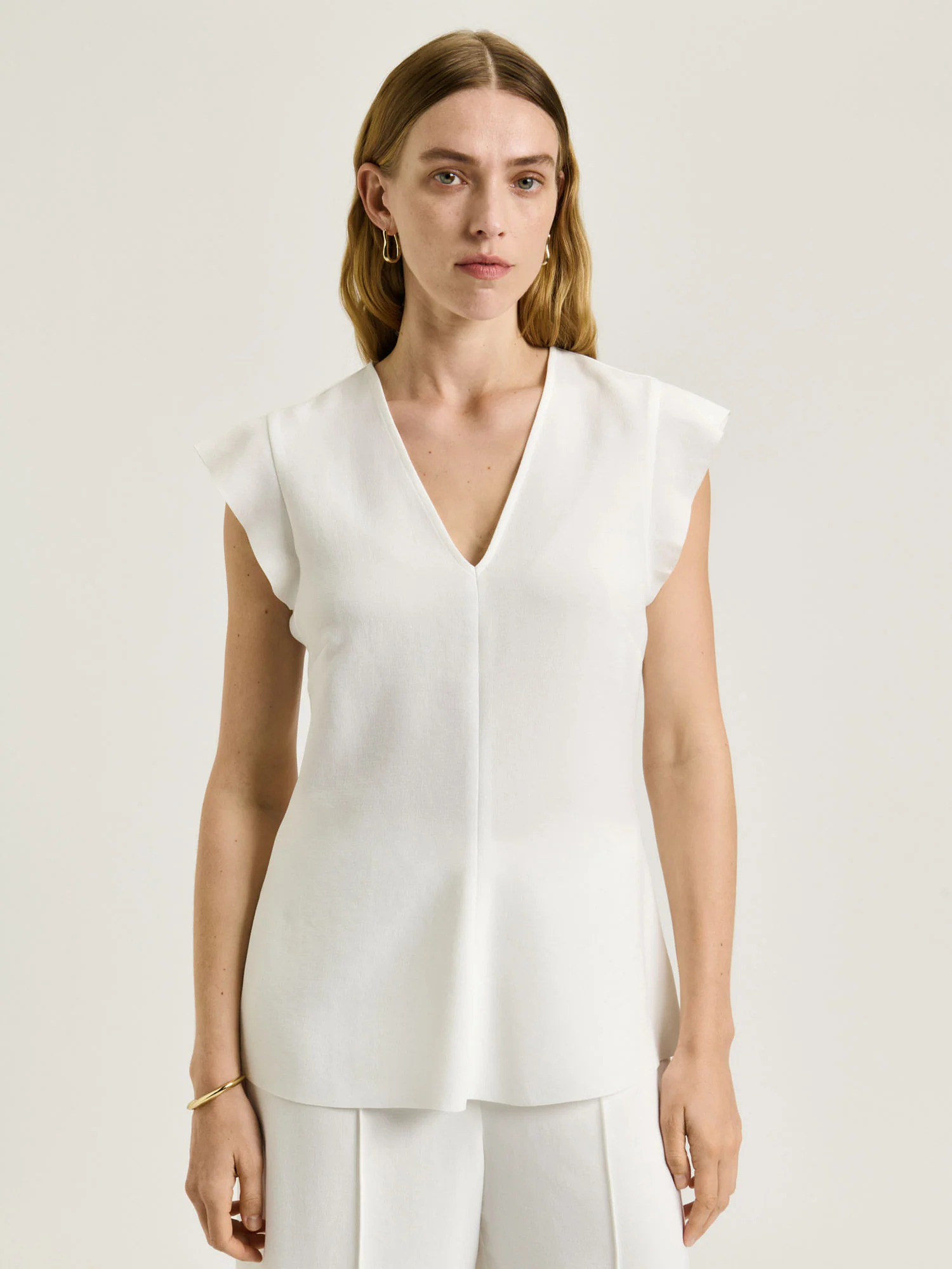DOUBLE CREPE V NECK TOP - Image 8