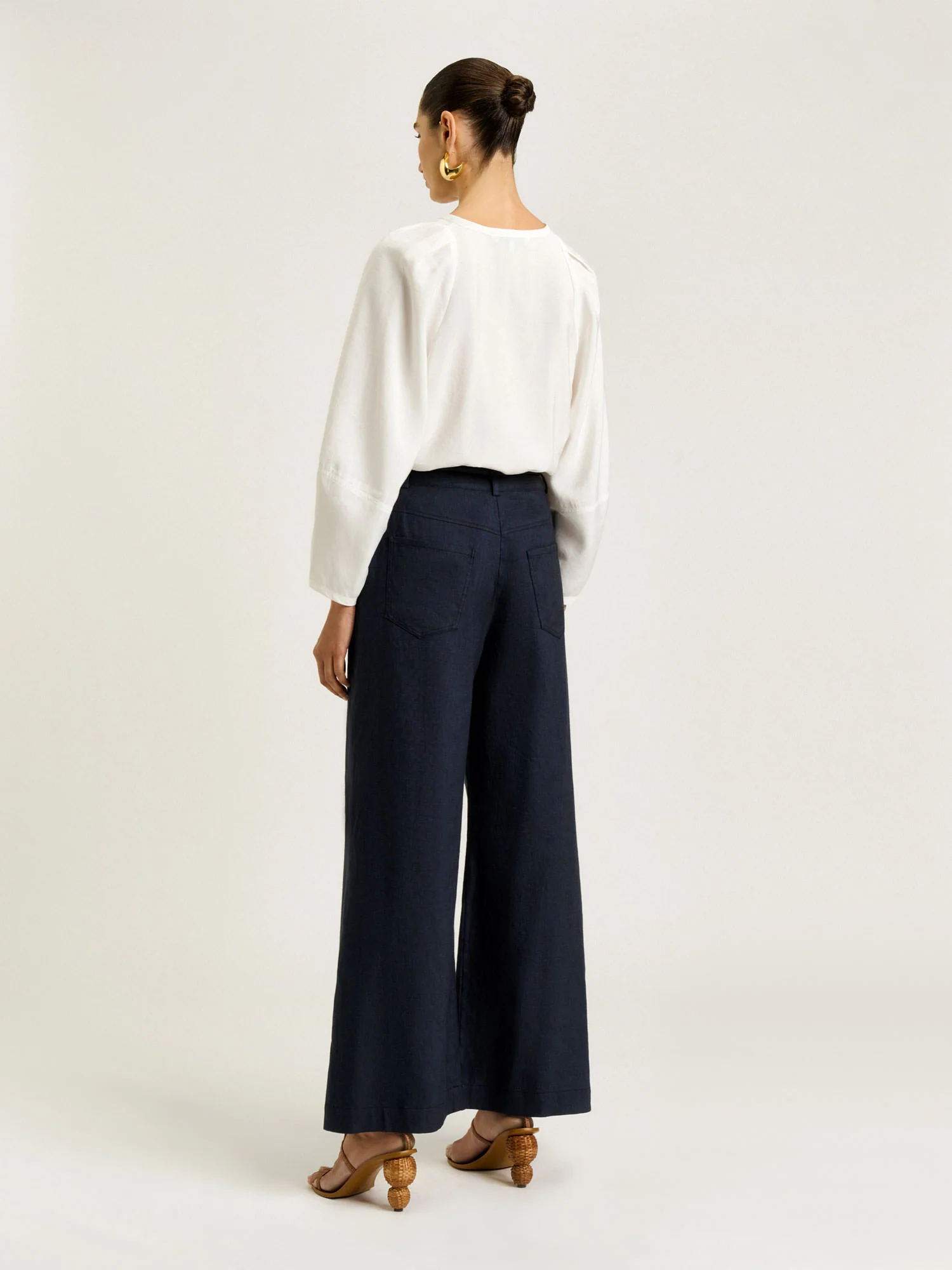 DRAPEY MODAL BLEND LANTERN SLEEVE SHIRT - Image 5