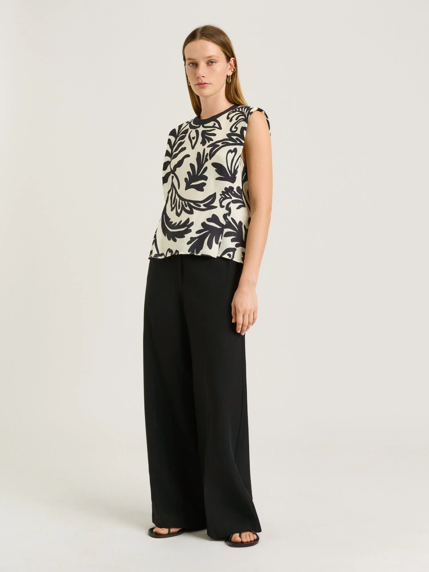 EBONY FILIGREE BORDER SLEEVELESS TOP - Image 3