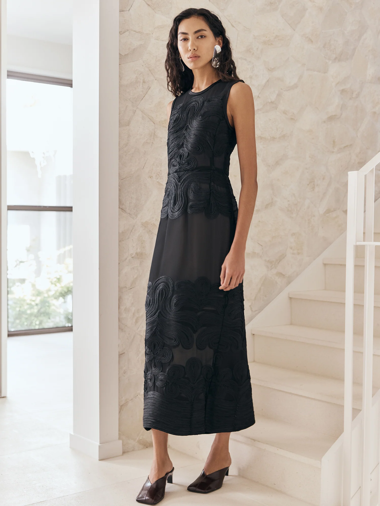 EMBELLISHED GEORGETTE COLUMN DRESS - Image 5