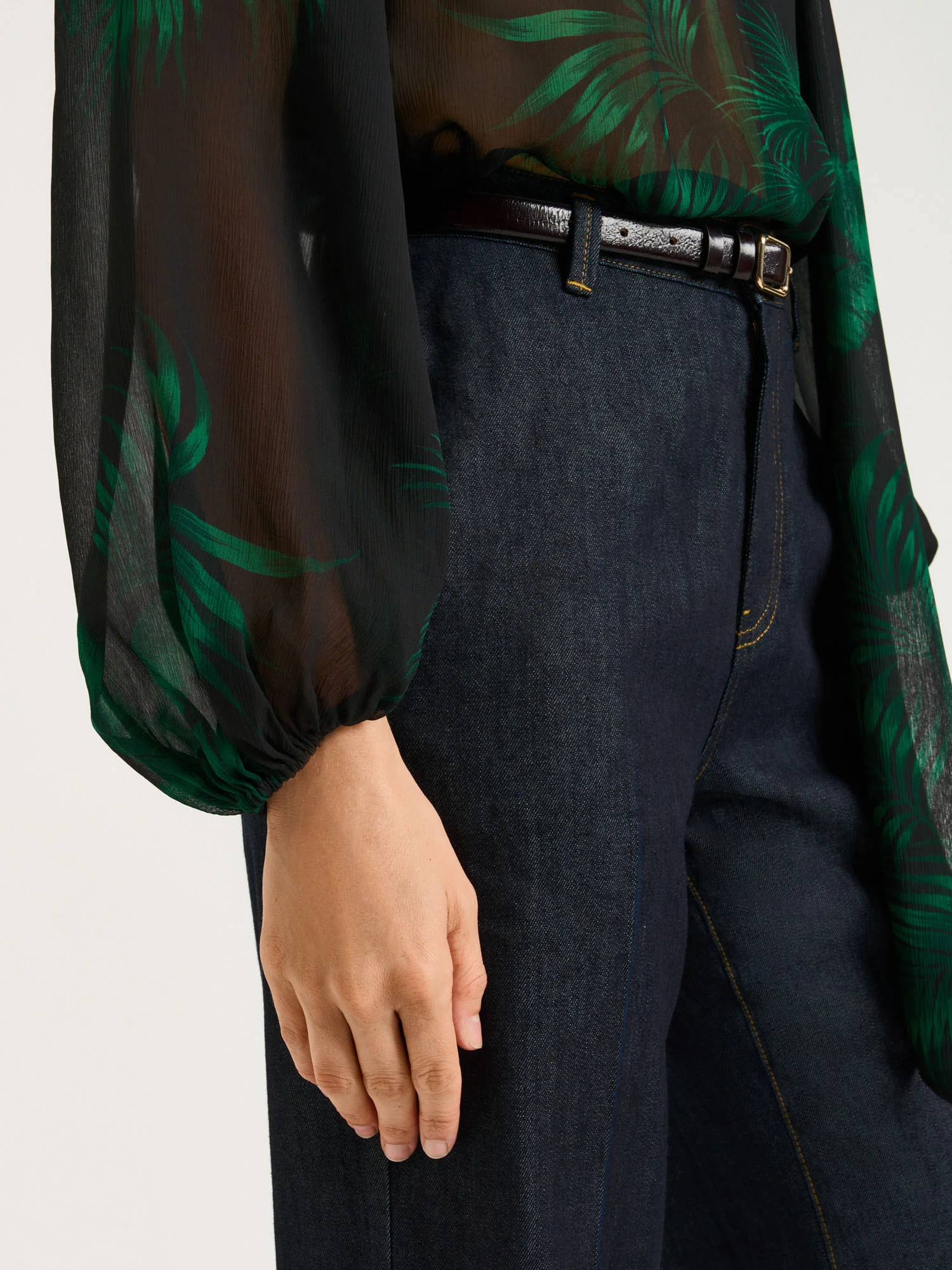 EMERALD PALM CRINKLE GEORGETTE BLOUSE - Image 4