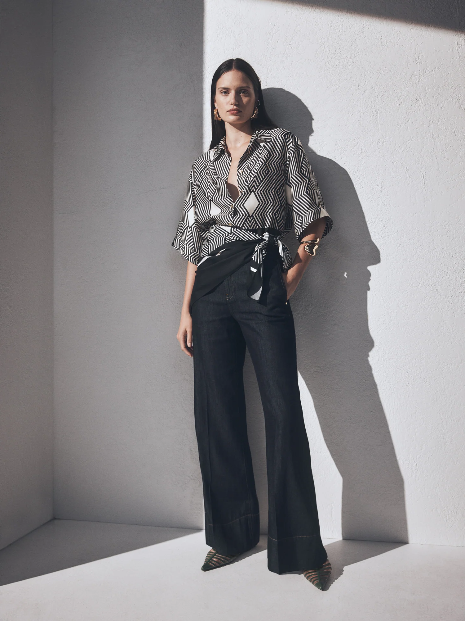 GEO TILE BORDER SHIRT - Image 7