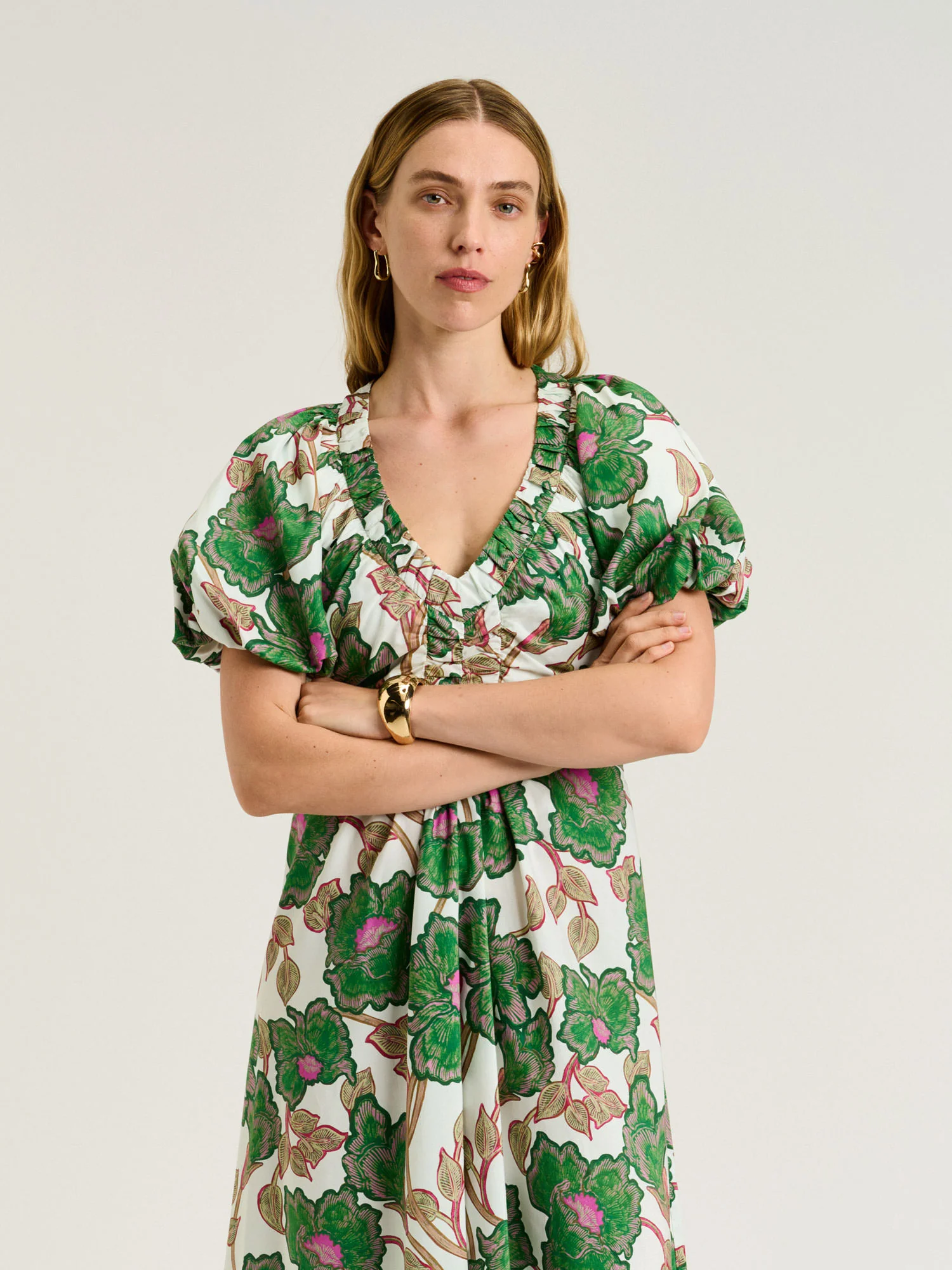 IVORY BATIK BLOOM GATHERED V NECK DRESS - Image 2
