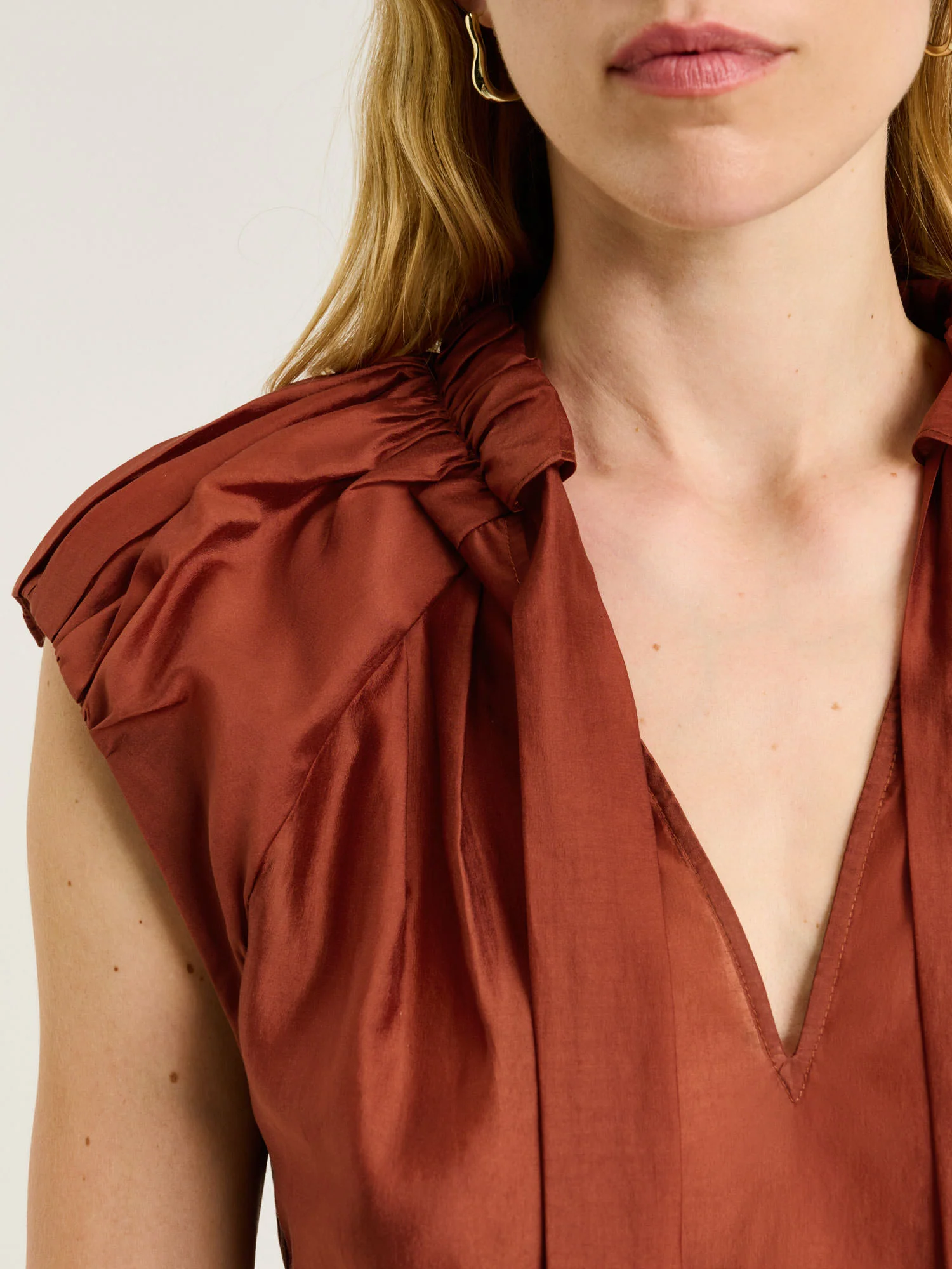 LIGHT LYOCELL BLEND TIE NECK TOP - Image 4