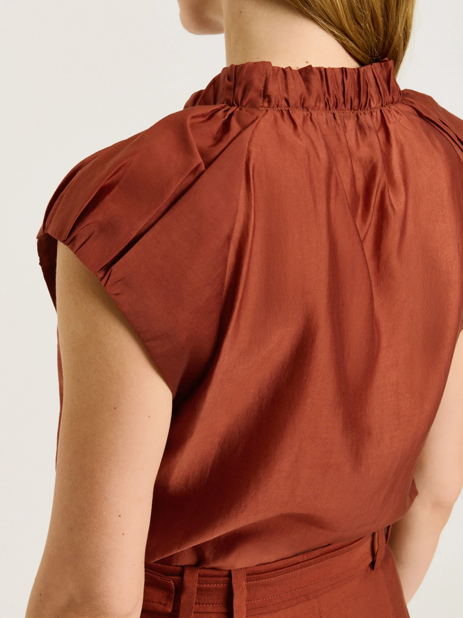 LIGHT LYOCELL BLEND TIE NECK TOP - Image 5