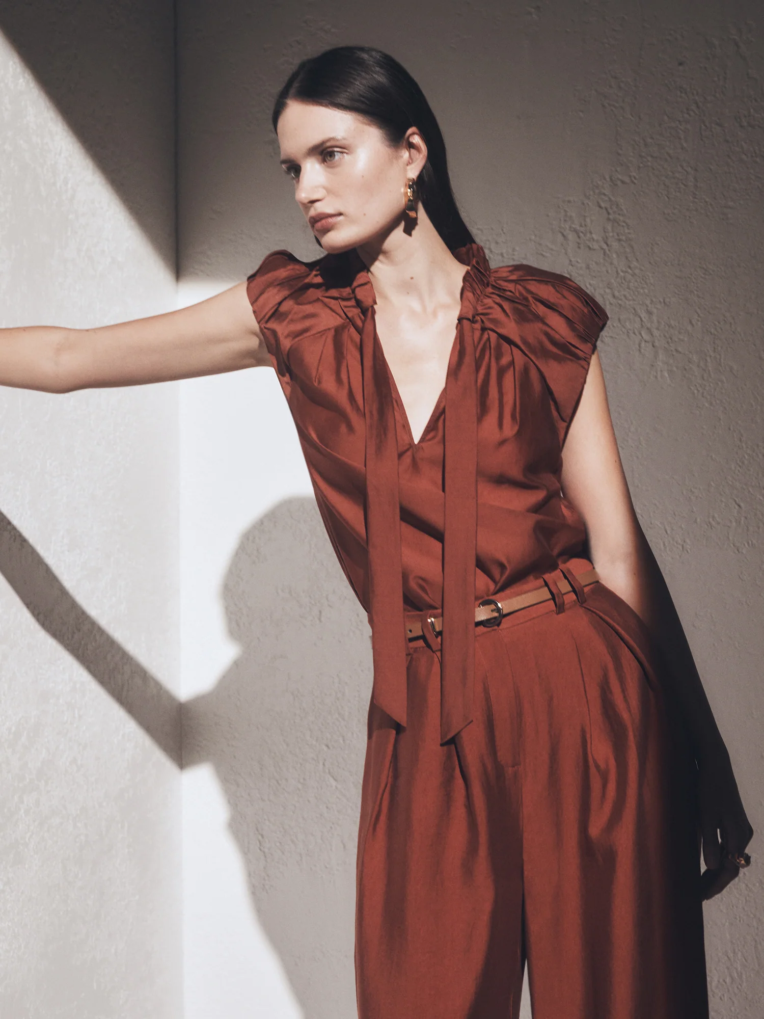 LIGHT LYOCELL BLEND TIE NECK TOP - Image 7