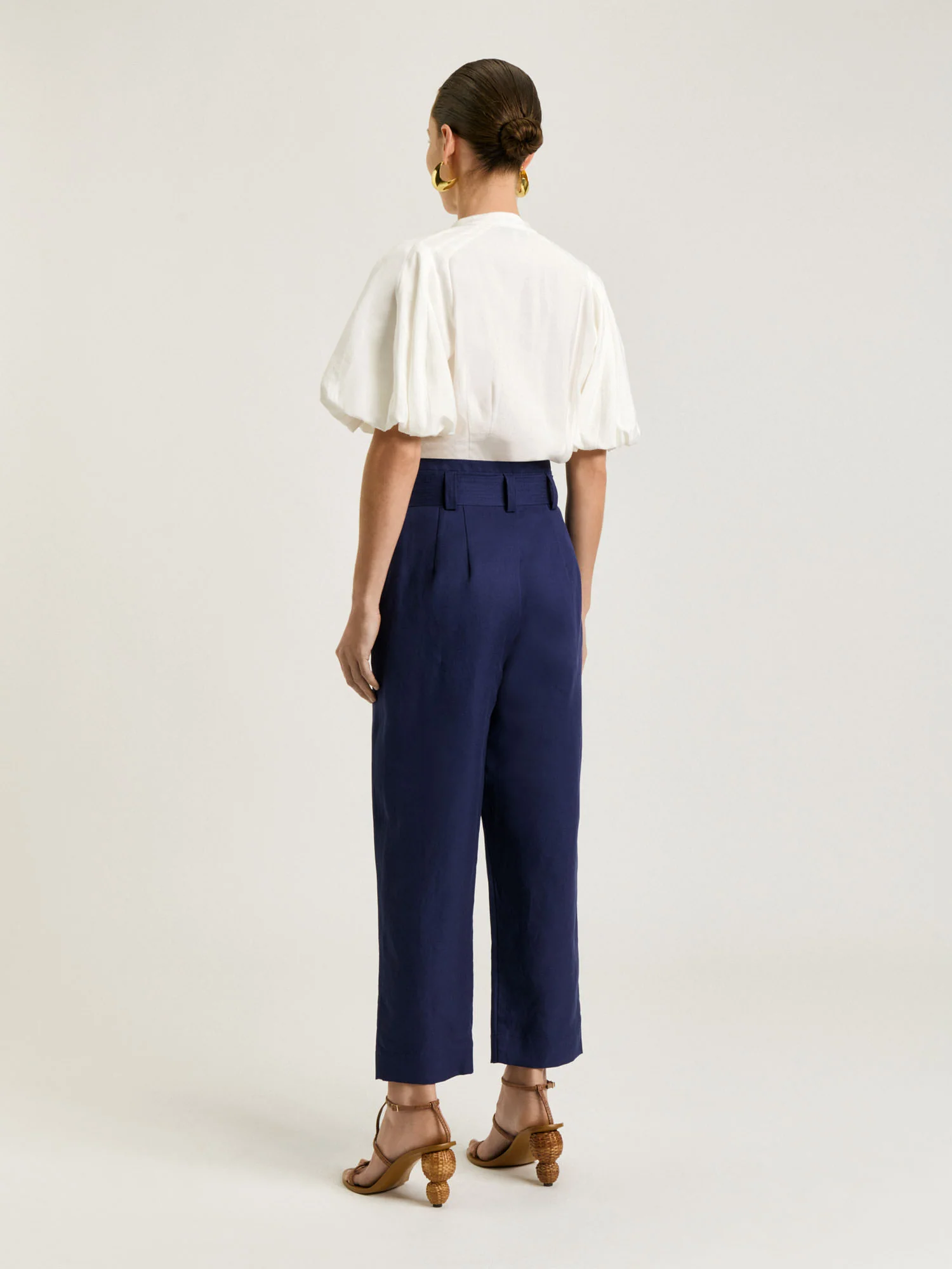 LINEN LYOCELL BELTED TAPERED PANT - Image 4