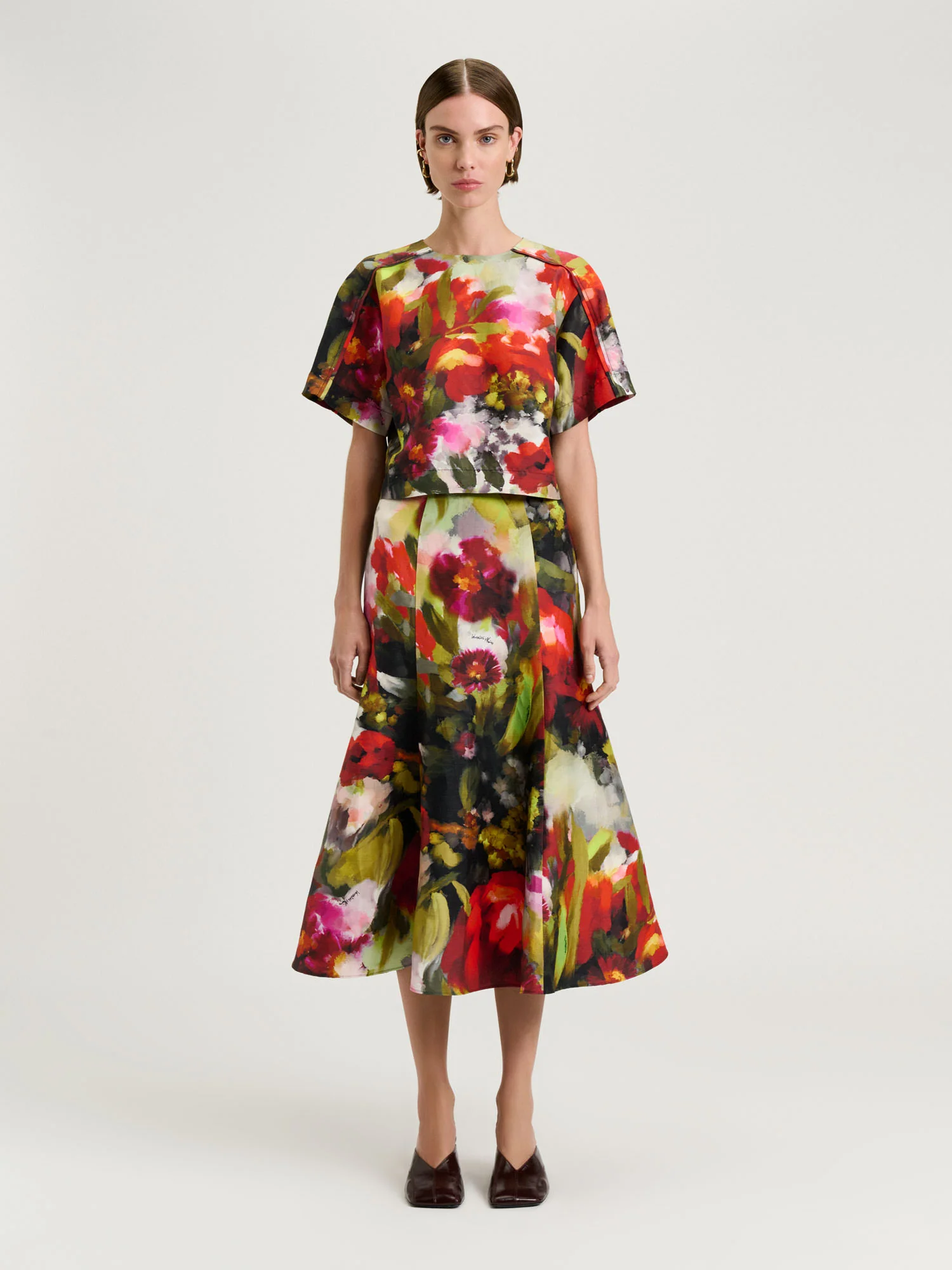 PAINTERLY BLOOM LINEN VISCOSE FLUTED SKIRT