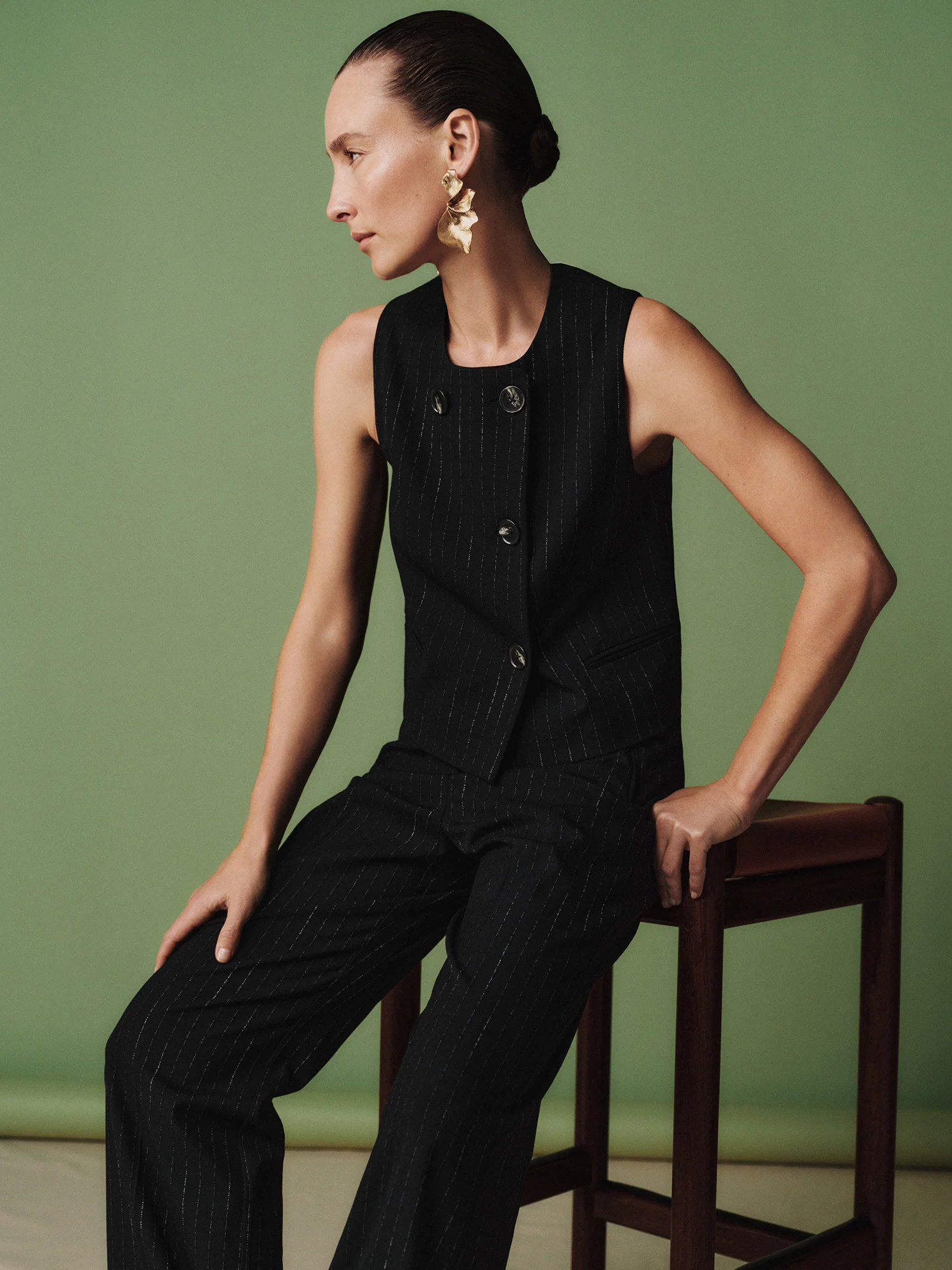 SUBTLE STRIPE CROPPED VEST - Image 5